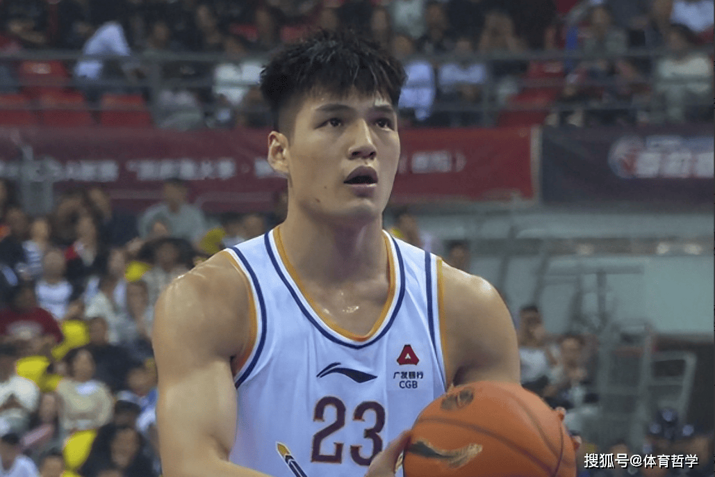 CBA名记：广东队送出高工资+高额转会费，签约陈国豪