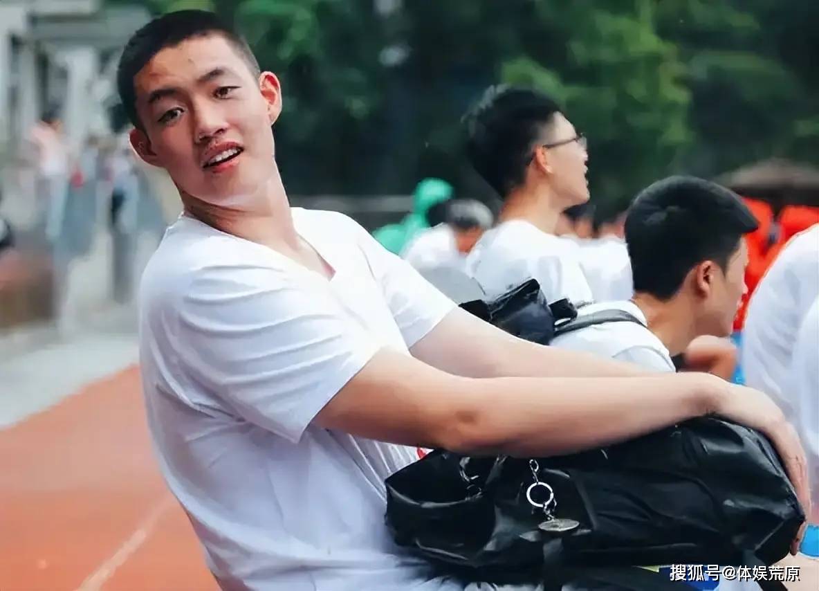 CBA：王俊杰顶薪，常林退役，认领刘晓宇三大弃将