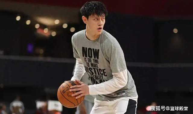 虎扑中国-篮网仅剩一个双向合同！曾凡博留队难度增加，回CBA也不是不行！