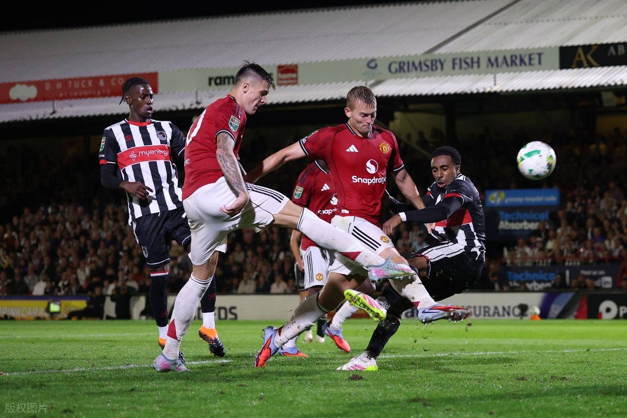 虎扑首页-曼联输给英乙队！对手门将：我是曼联球迷，淘汰曼联我很生气！