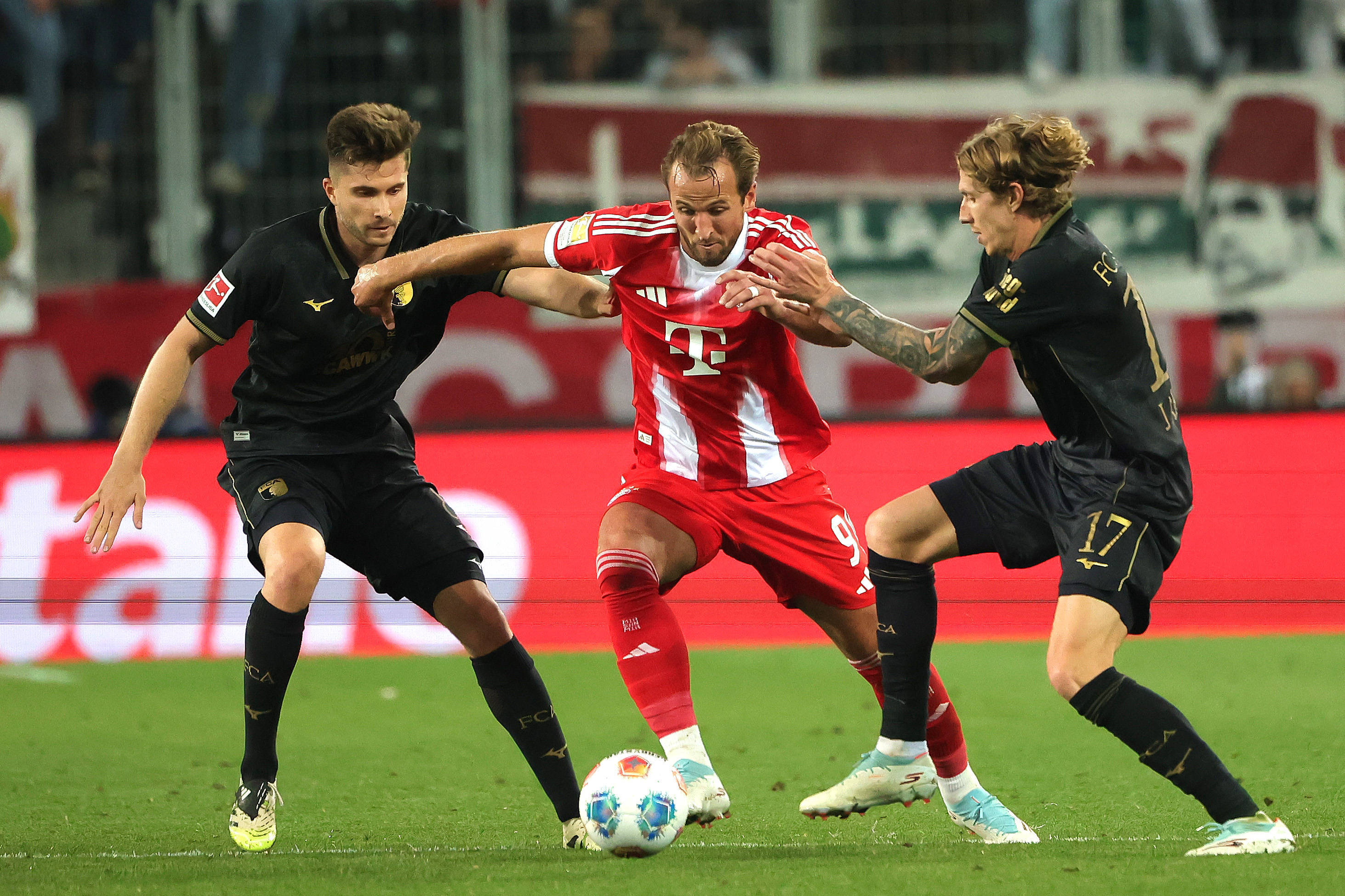 虎扑下载-德甲综合 | 拜仁险胜奥格斯堡