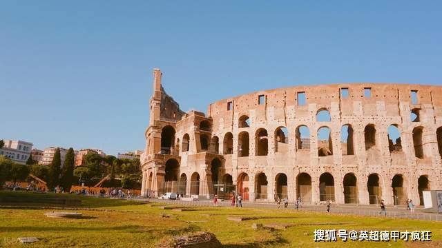 欧联杯罗马二人罚三次点球不进！条条大路通罗马，主场球门该拆了