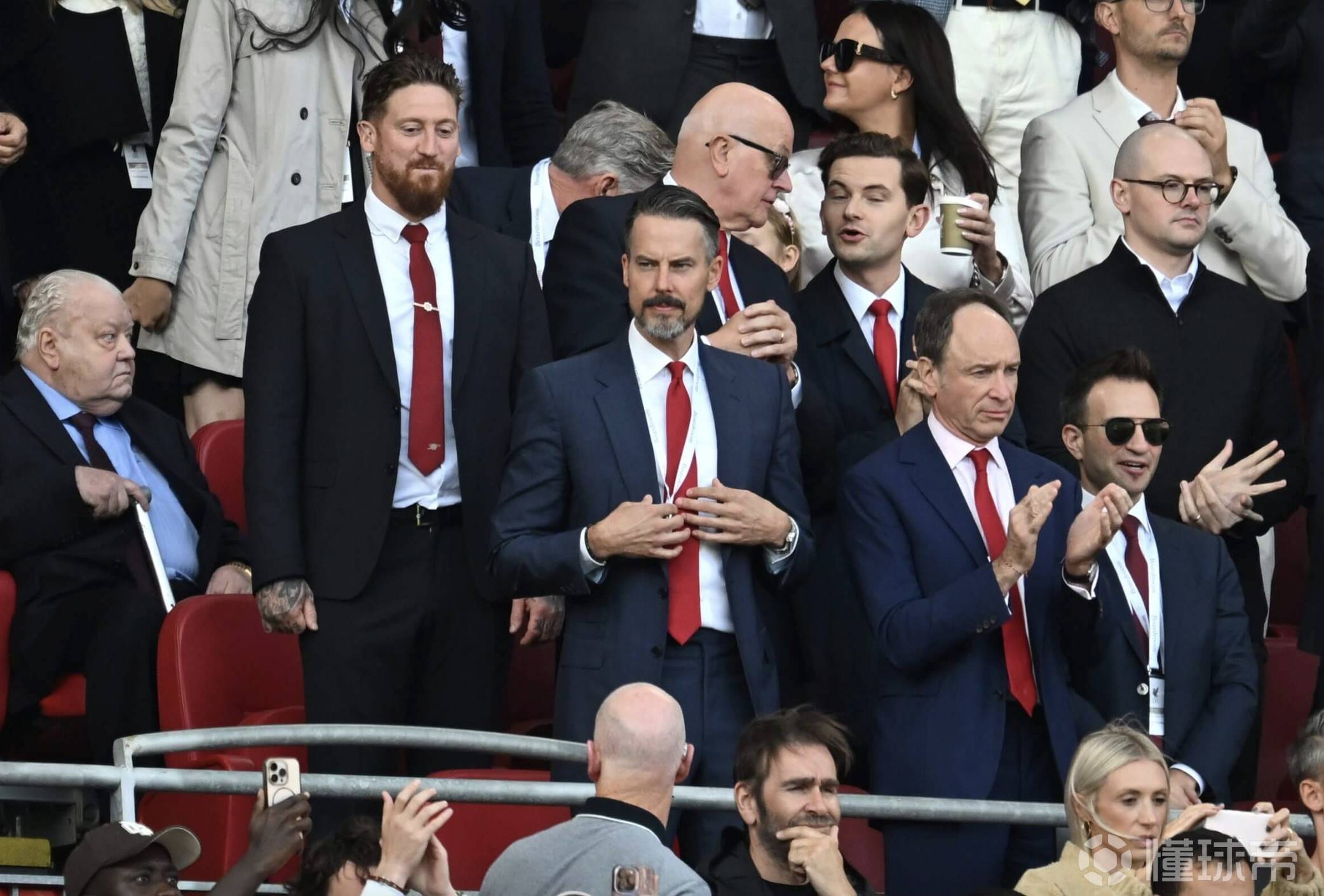 2025-26赛季英超冠军概率排行:阿森纳领跑,传统格局面临新挑战