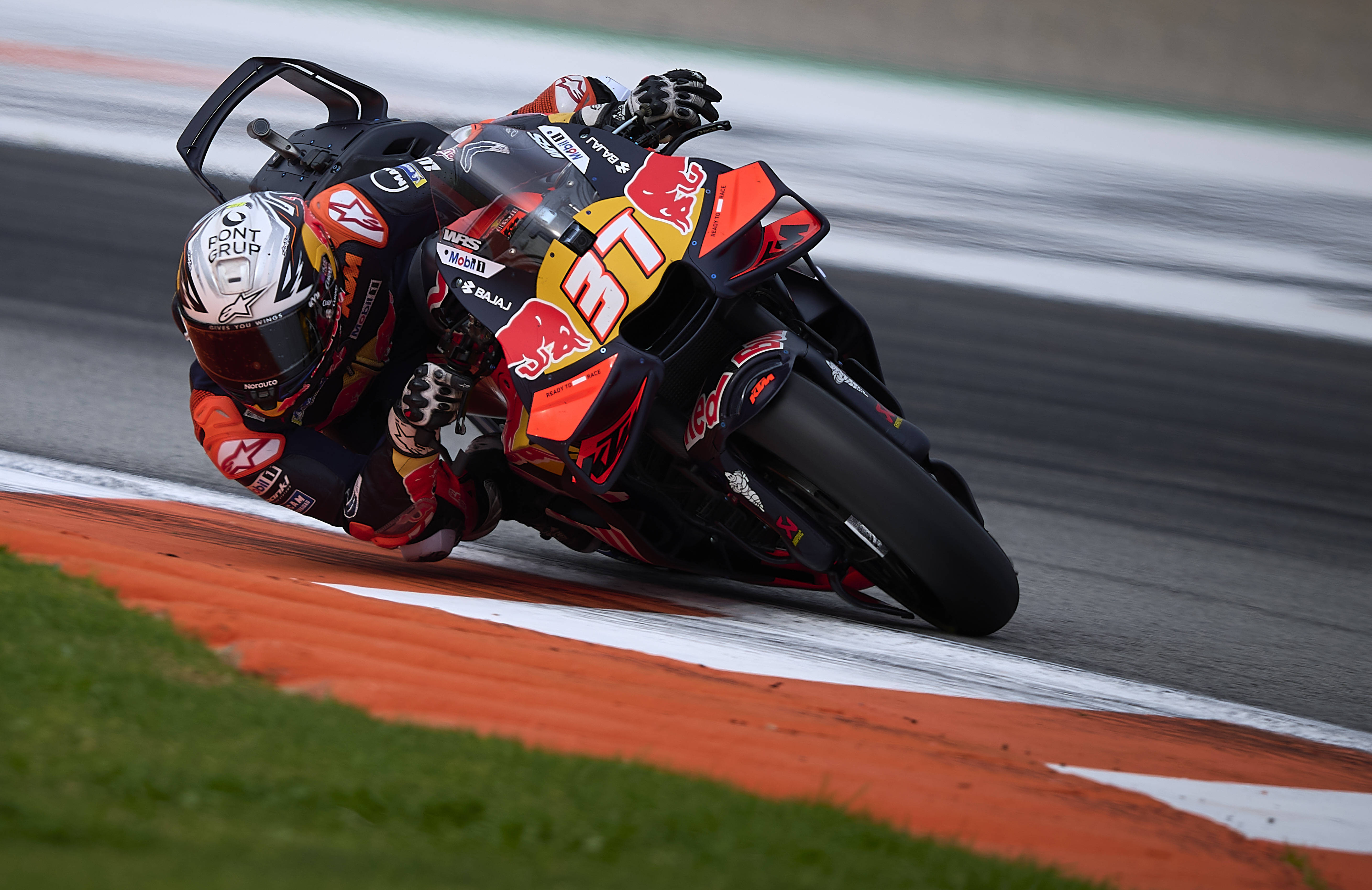 虎扑评分-（体育）摩托车——MotoGP巴伦西(xī)亚大奖赛冲刺赛赛况