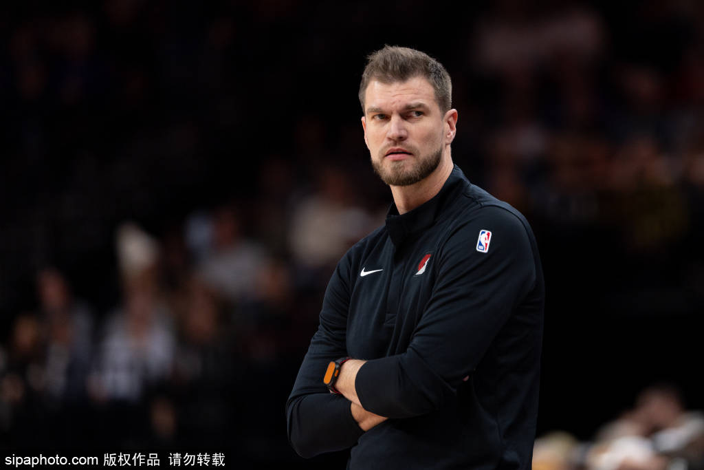 俄克拉荷马城雷霆队客场挑战波特兰开拓者，力争四连胜！