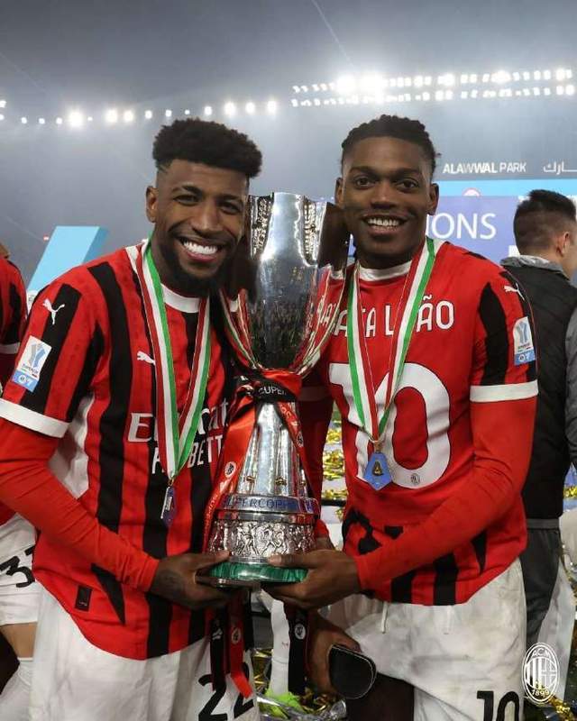 意超杯-博洛尼亚1-2国米：米兰完败出局了，同城兄弟呢|前瞻