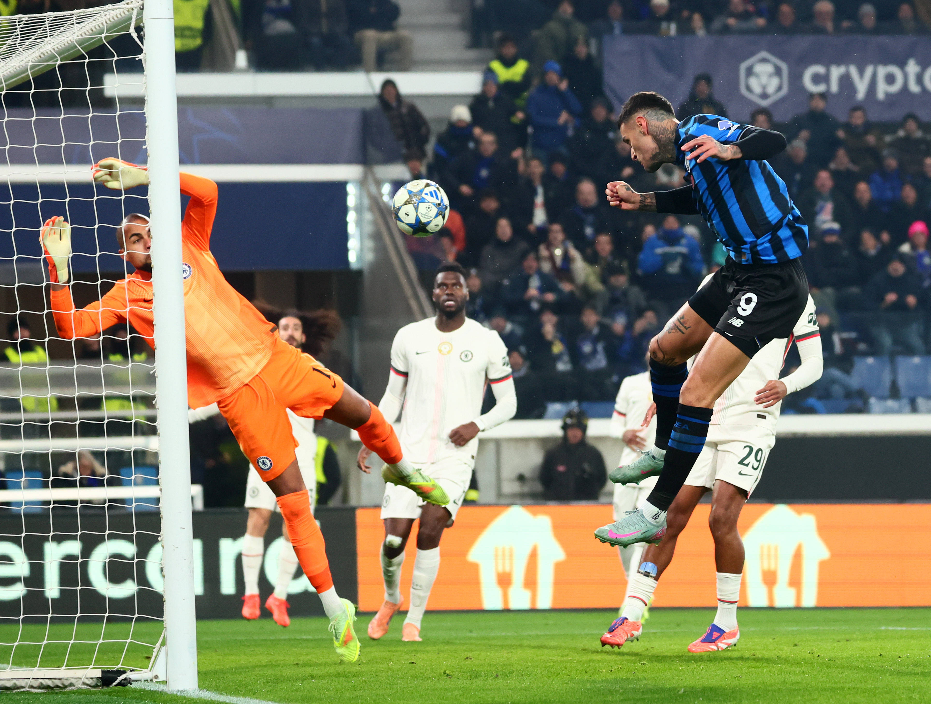 （体育）足球——欧冠：亚特兰大胜切尔西