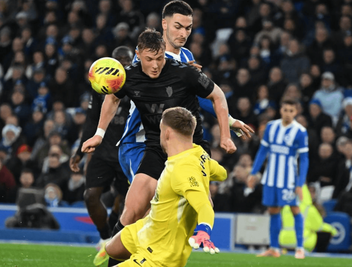 布莱顿陷入不胜怪圈，英超黑马狂揽27分，只比切尔西少2分