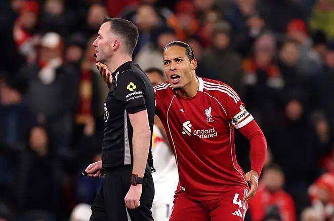 换汤不换药！利物浦主场战保级队险被绝杀，斯洛特之错在于平庸